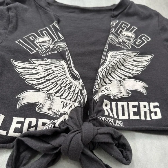 Cropped Graphic Moto Tee - Picture 9 of 11